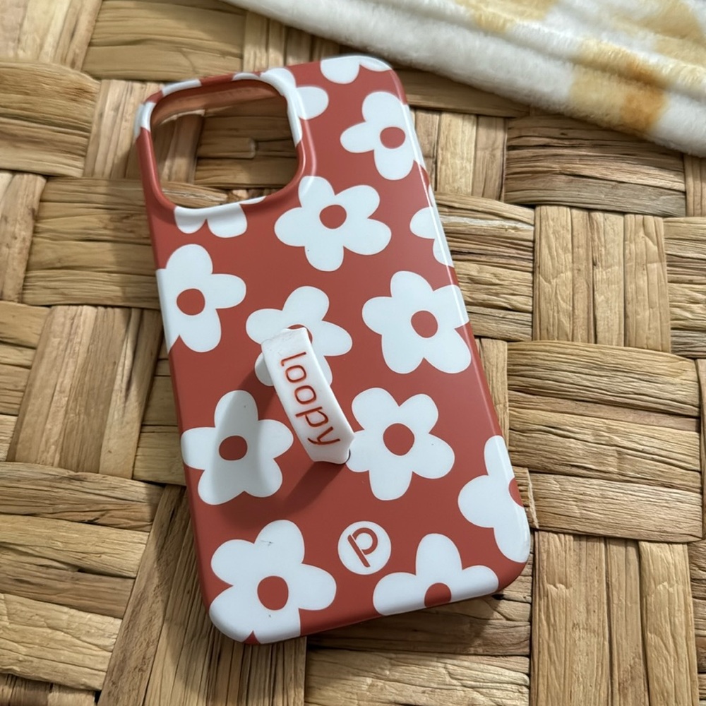 LOOPY • Iphone 13 Pro Max • Floral Case “AUBURN DAISIES”